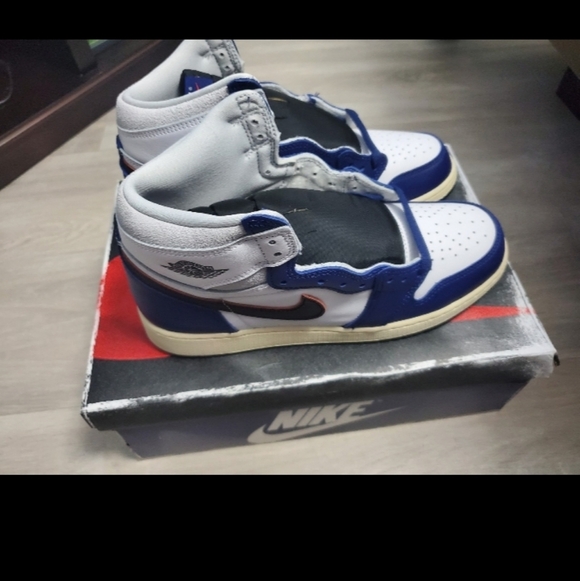 Jordan 1 "RARE AIR" - Picture 2 of 4